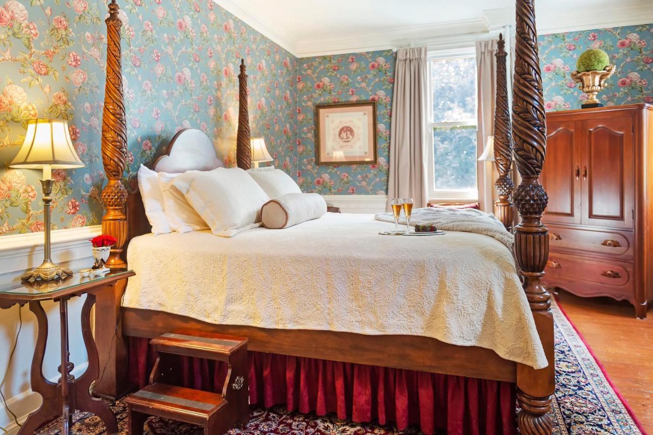 Arrowhead Inn Дарем Екстер'єр фото